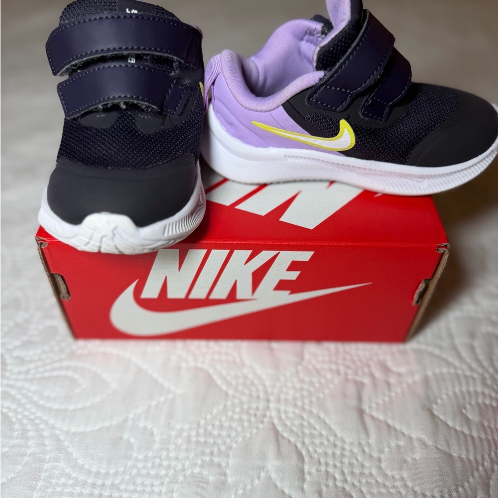 Nike Kids Purple, Black & Yellow Velcro Sneakers